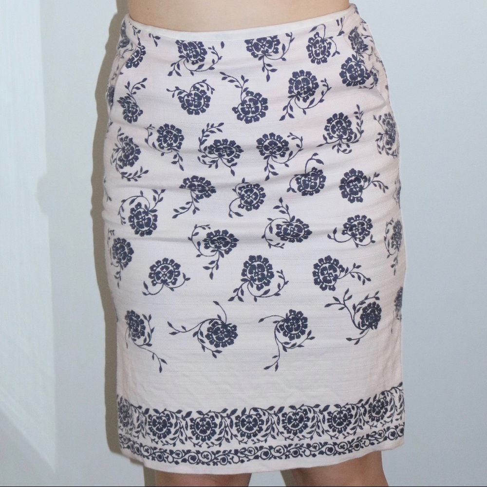 loft blue and white floral pencil skirt